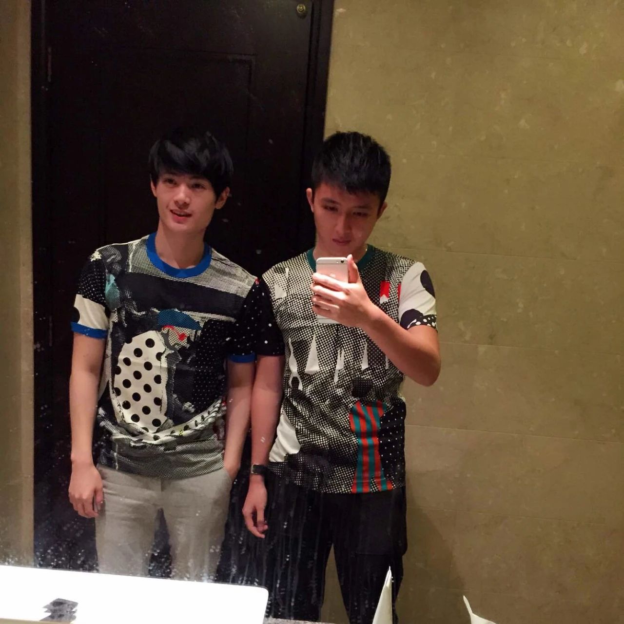 a906698d7a1b155a1c1a5b7bef55f4b8.jpg